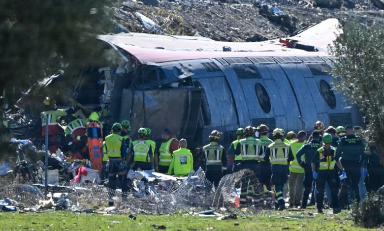 İspanya’da Madrid-Endülüs hattında iki hızlı trenin çarpıştığı kazada hayatını kaybedenlerin sayısı 64’e çıktı.